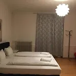 Homestay Zuerizimmer *