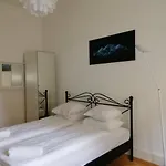 Homestay Zuerizimmer *