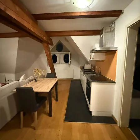 Zuerizimmer Homestay