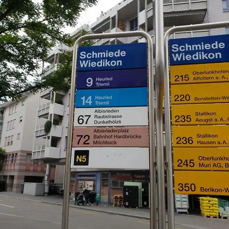 Zuerizimmer Homestay