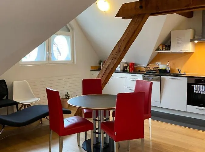 Zuerizimmer Homestay