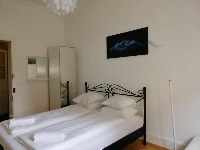 Проживання в сім'ї Zuerizimmer *