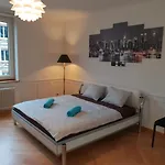 Zuerizimmer منزل للإقامة *