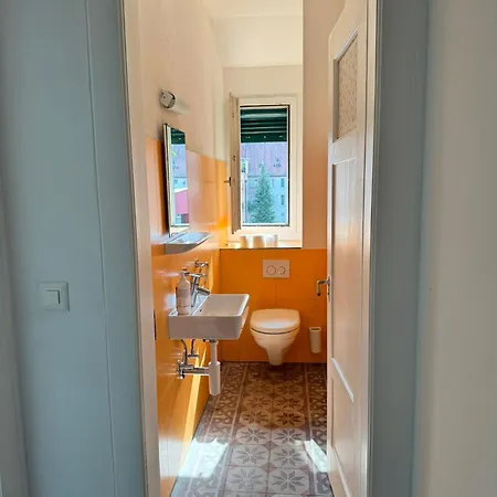 Zuerizimmer Δωμάτια σε οικογενειακή κατοικία Ζυρίχη