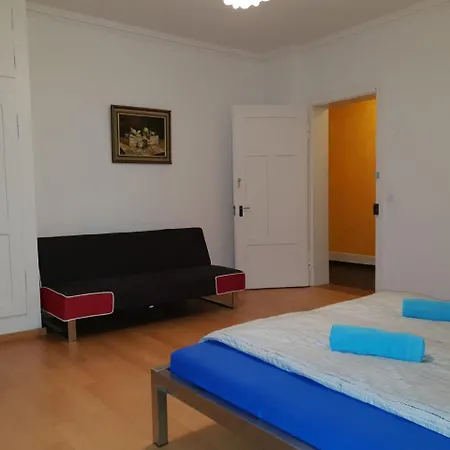 Zuerizimmer *
